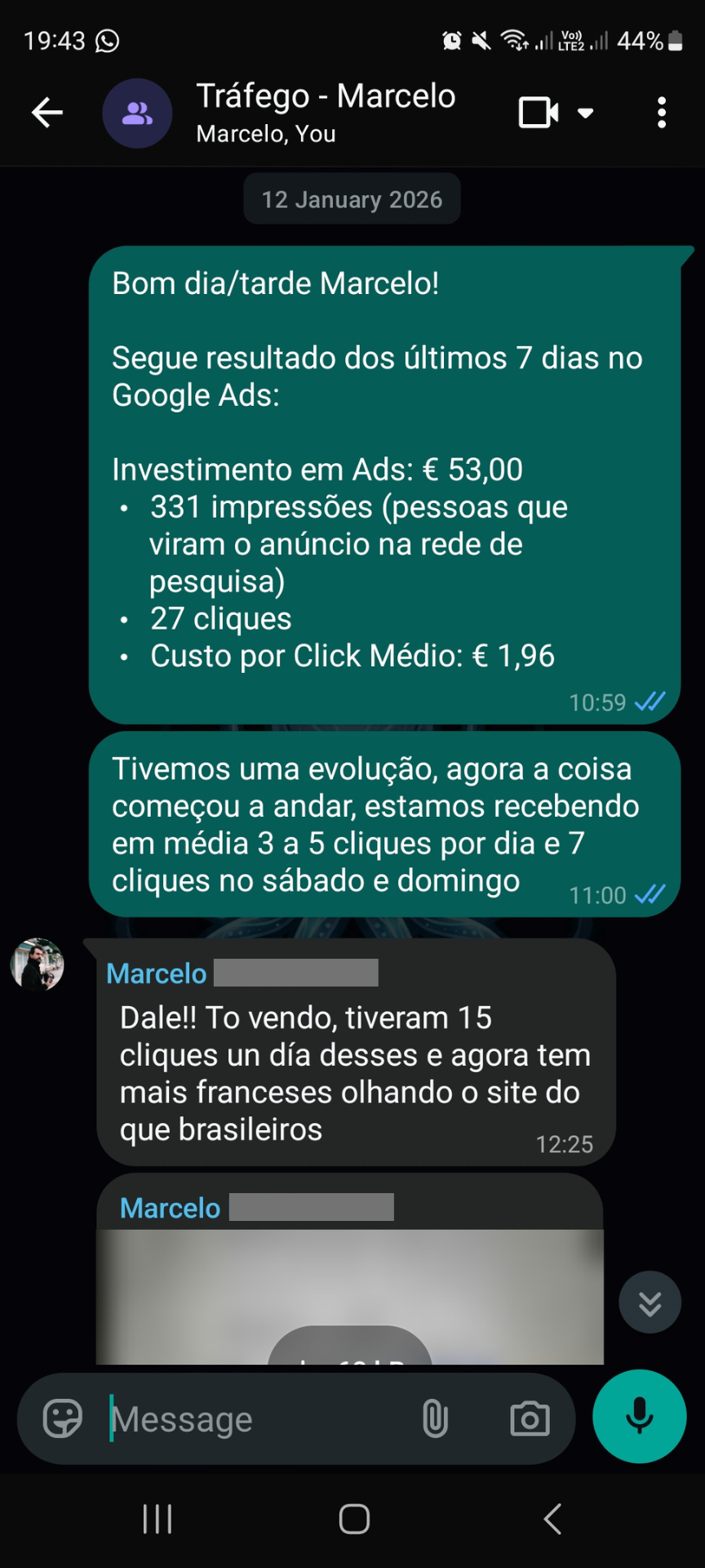 Relatório mostrando aumento de visibilidade e oportunidades de venda vindas do site no Google